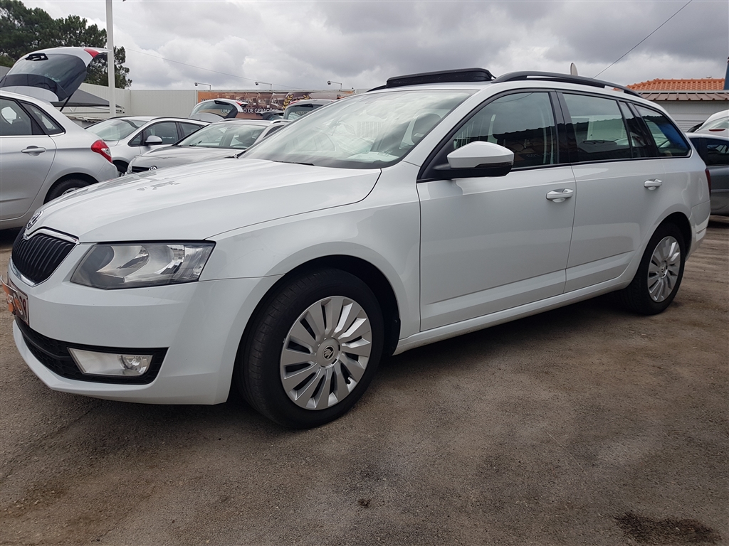 Skoda Octavia B 1 6 Tdi Ambition Dsg 110cv 5p 110cv 5p 14 950 Auto Sapo