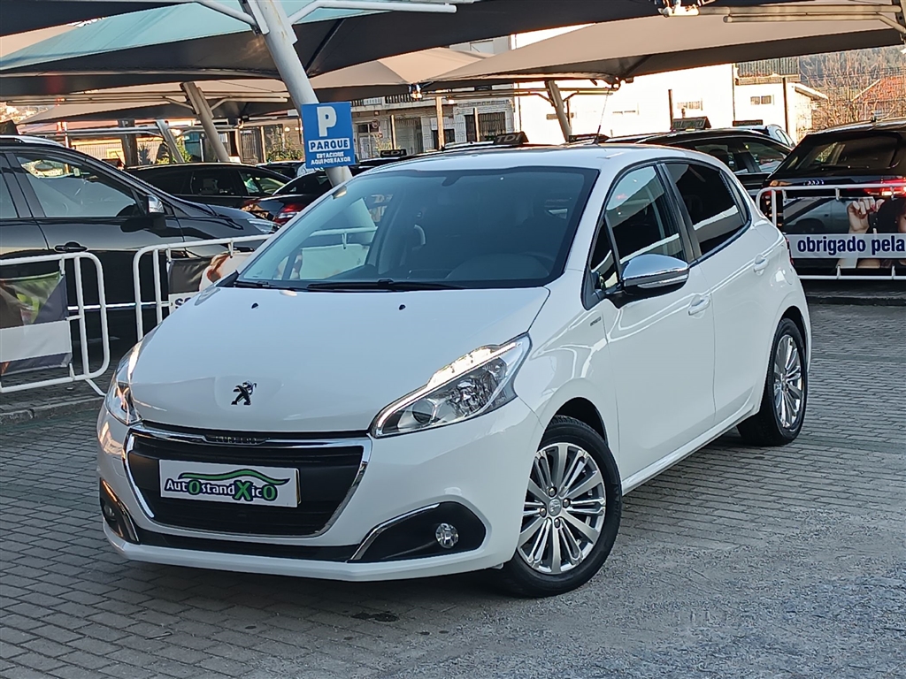 Peugeot 208 1.2 PureTech Style (82cv) (3p)