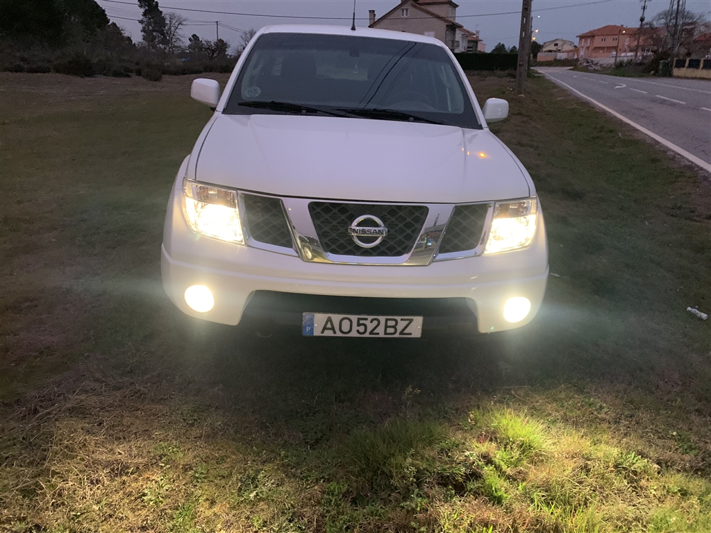 Nissan Navara 2.5 dCi CD 3.5T XE+Gu.+BDT (171cv) (4p)