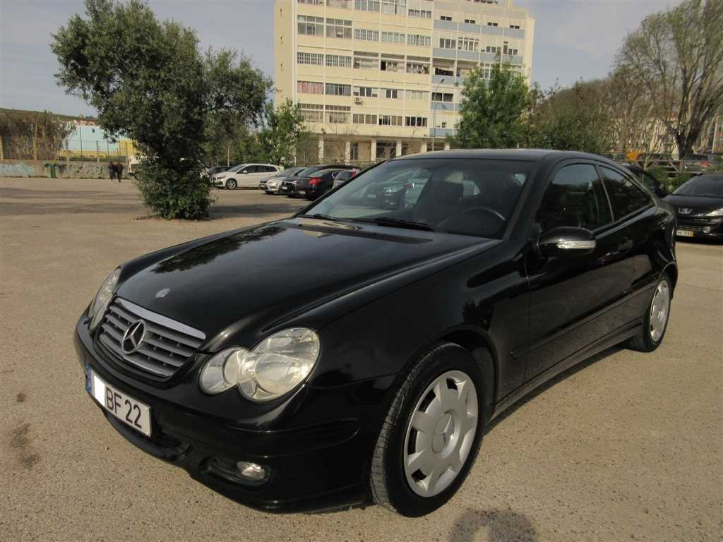 Mercedes-Benz Classe C 220 CDi Classic (150cv) (3p)