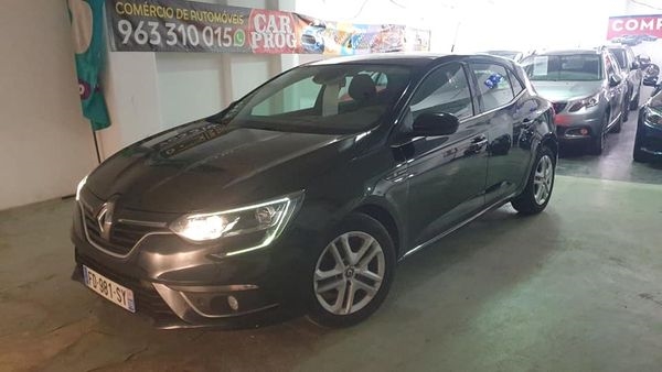 Renault Mégane 1.5 dCi Confort S/S (110cv) (5p)