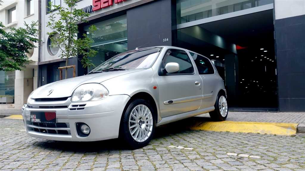 Renault Clio 2.0 16V Sport (169cv) (3p)