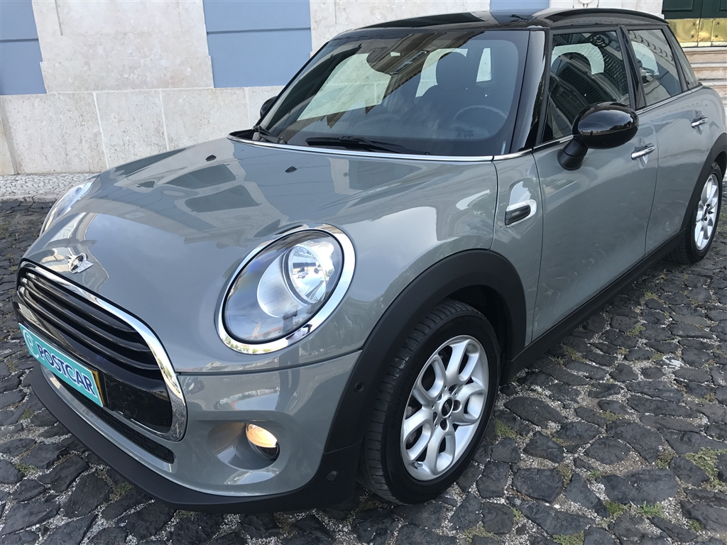 MINI Cooper D D Auto