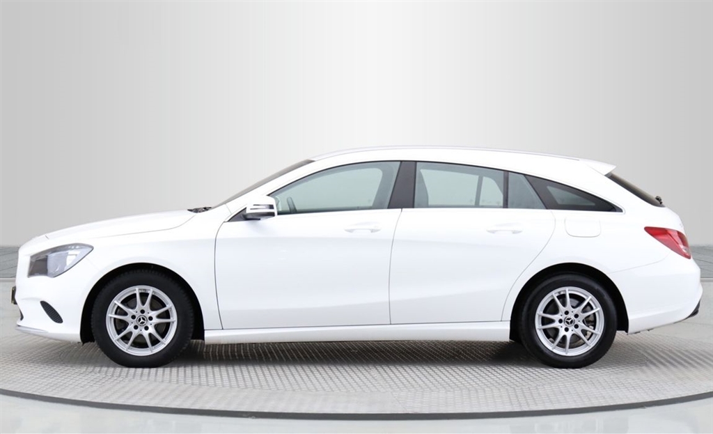 Mercedes-Benz Classe CLA Shooting Brake 180 d Auto 109cv