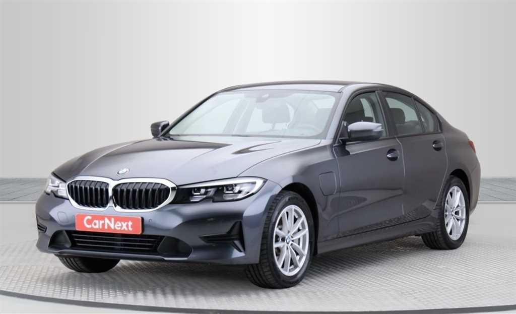 BMW Série 3 330 e Auto 292cv (Híbrido Plug-In)