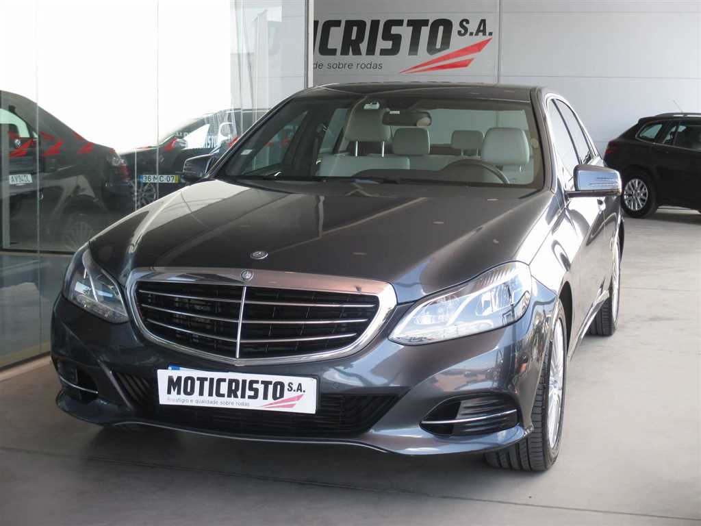 Mercedes-Benz Classe E 220 BlueTEC Elegance Aut.  (170cv) (4p)