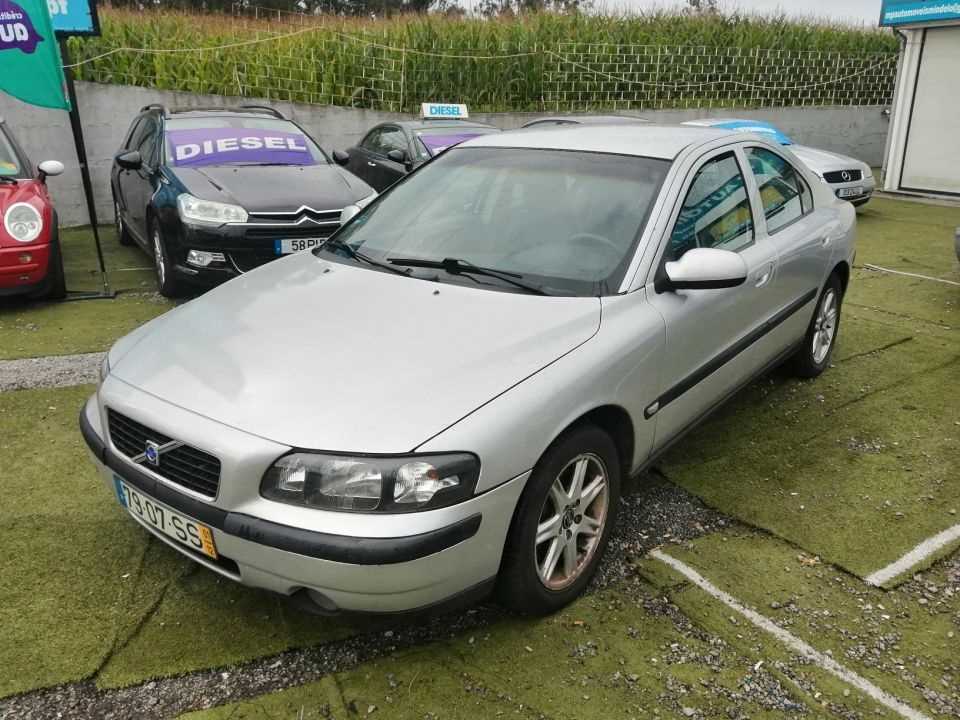 Volvo S60 2.0 T (180cv) (4p)