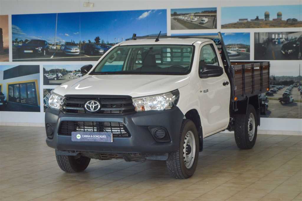 Toyota Hilux 2.4 D CS 4WD
