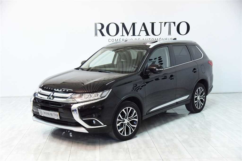 Mitsubishi Outlander 2.2 DI-D INTENSE 7L