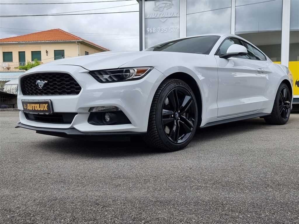 Ford Mustang EcoBoost 2.3