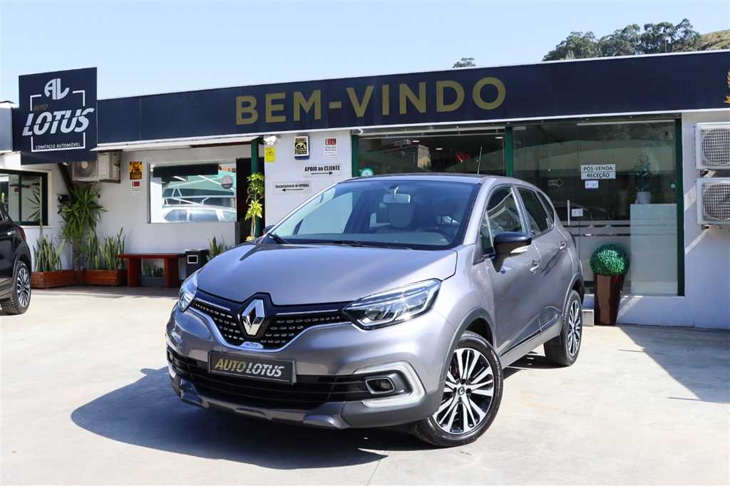 Renault Captur INITIALE PARIS