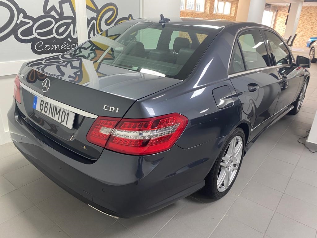 Mercedes-Benz Classe E 250 CDi Avantgarde BlueEf. Auto. (204cv) (4p)