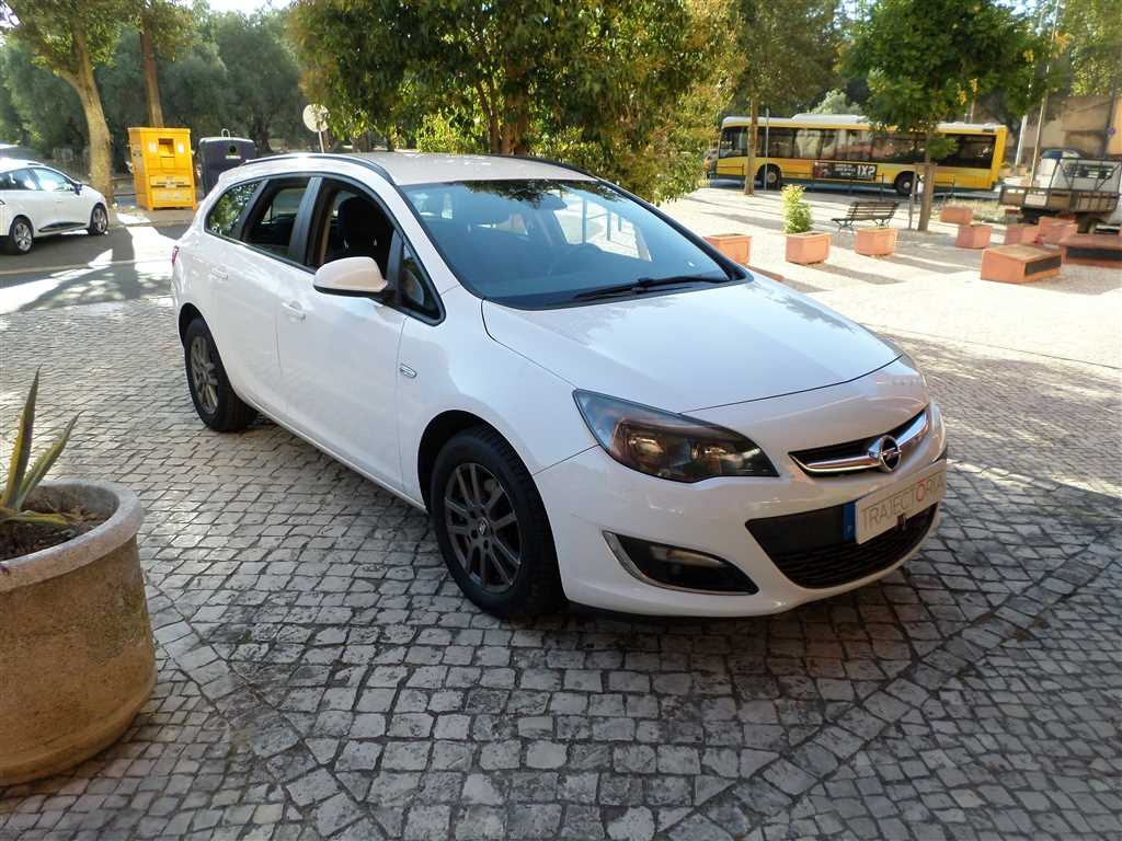 Opel Astra 1.7 CDTi Selection S/S (130cv) (5p)