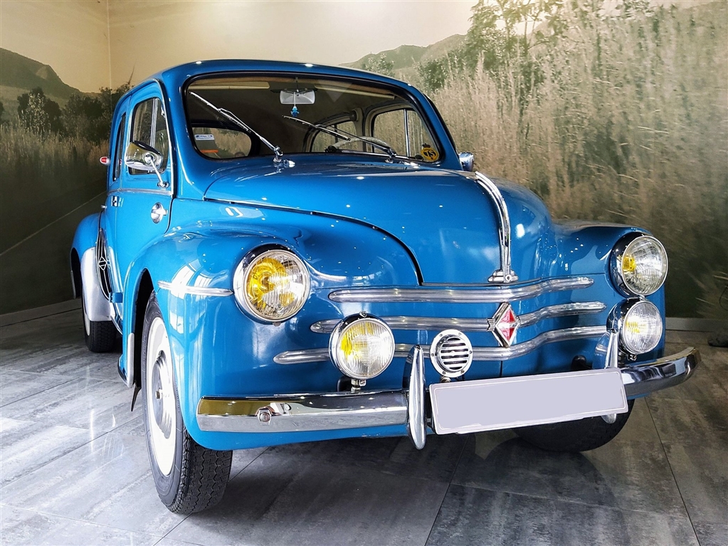 Renault 4
