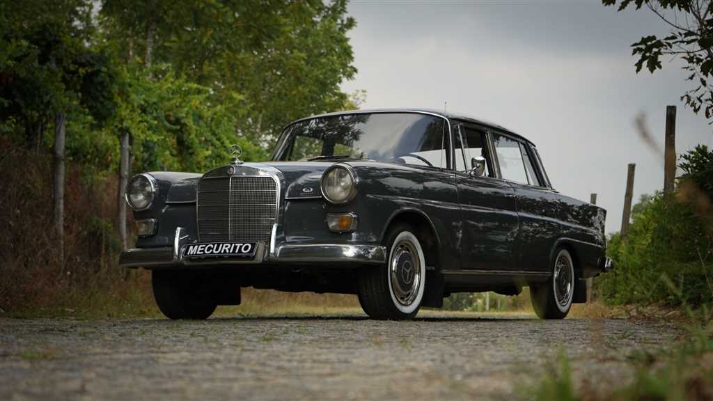 Mercedes-Benz 200 D