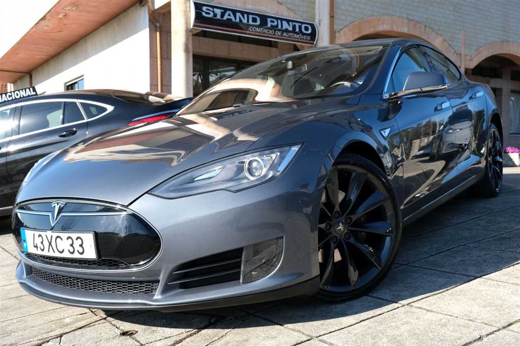 Tesla Model S 85 (367cv) (5p)