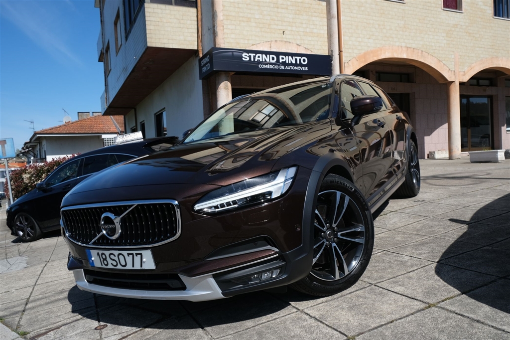 Volvo V90 Cross Country 2.0 D4 Plus AWD Geartronic