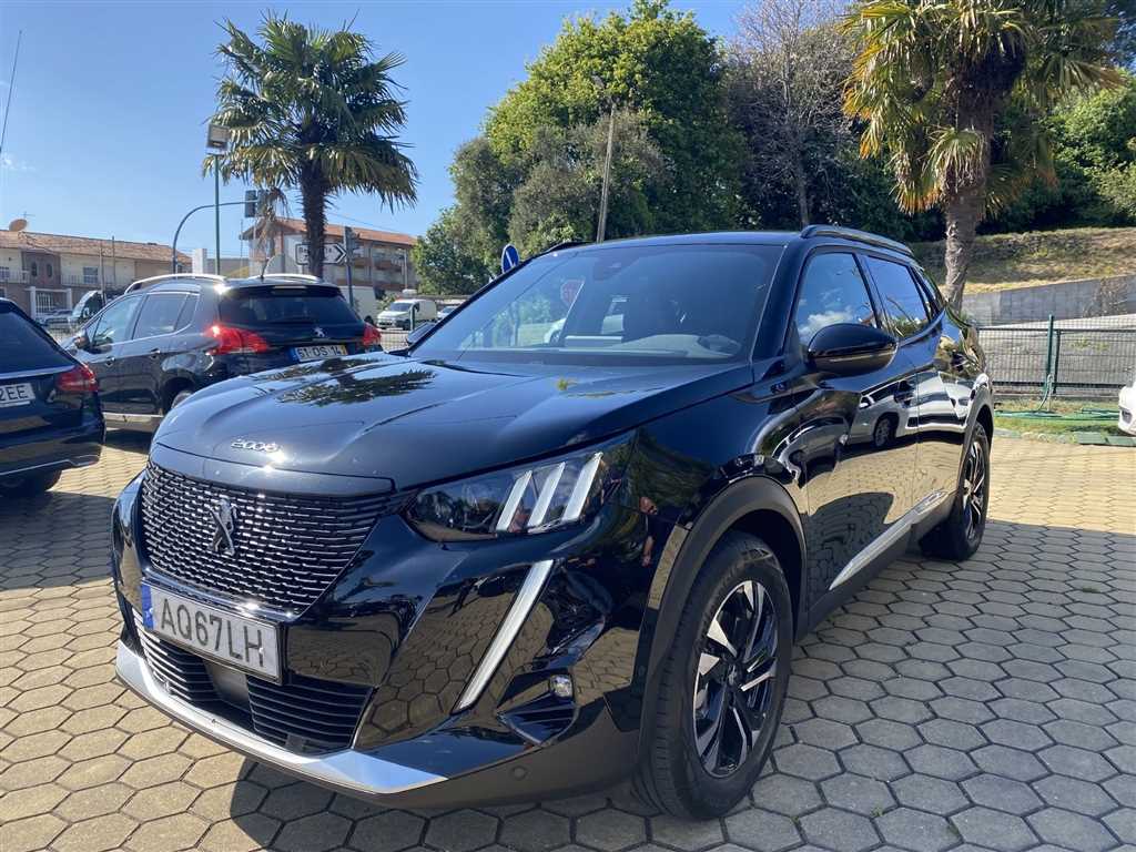 Peugeot e-2008 GT (136cv) (5p)