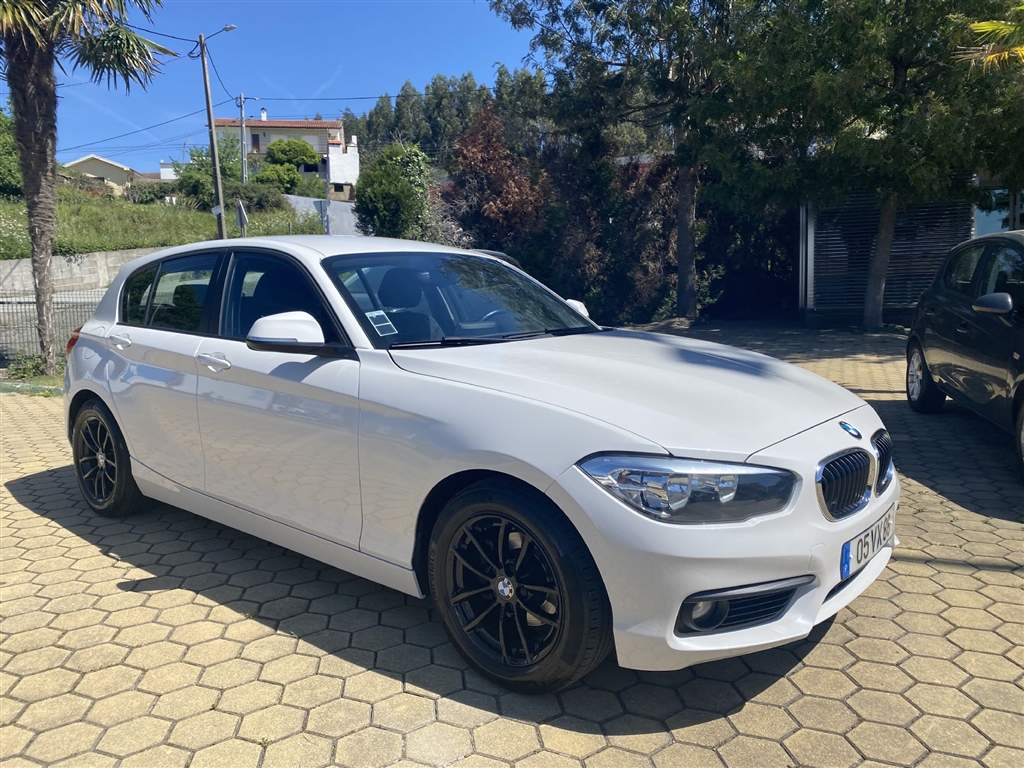 BMW Série 1 116 d Efficient Dynamics 