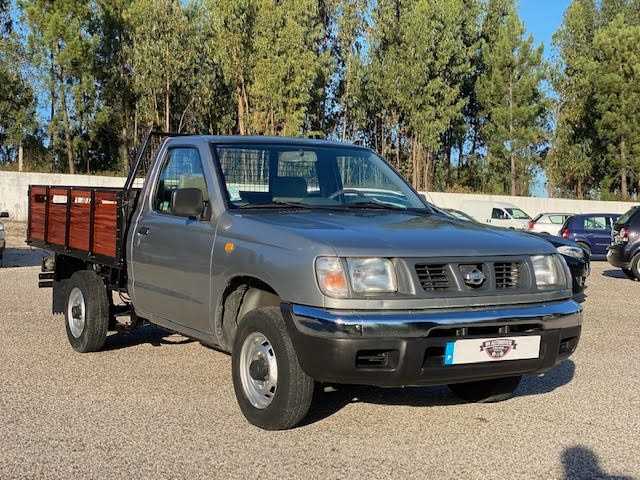 Nissan Pick-Up 2.5 D (83cv) (2p)