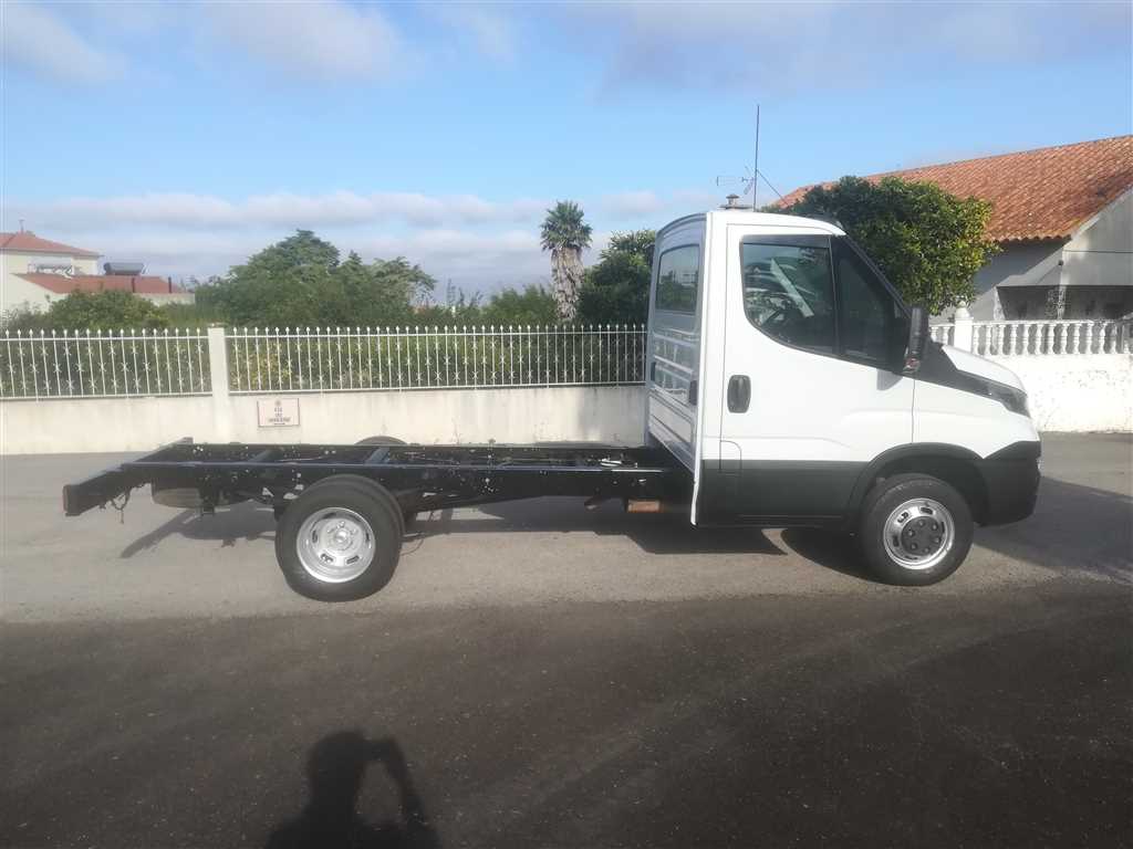 Iveco Daily 35-130 2.3 125HP