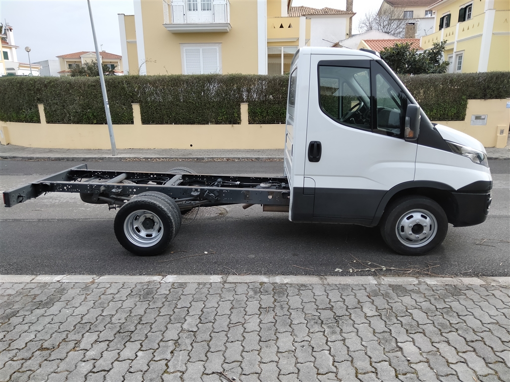 Iveco Daily 35C14 2.3 135HP
