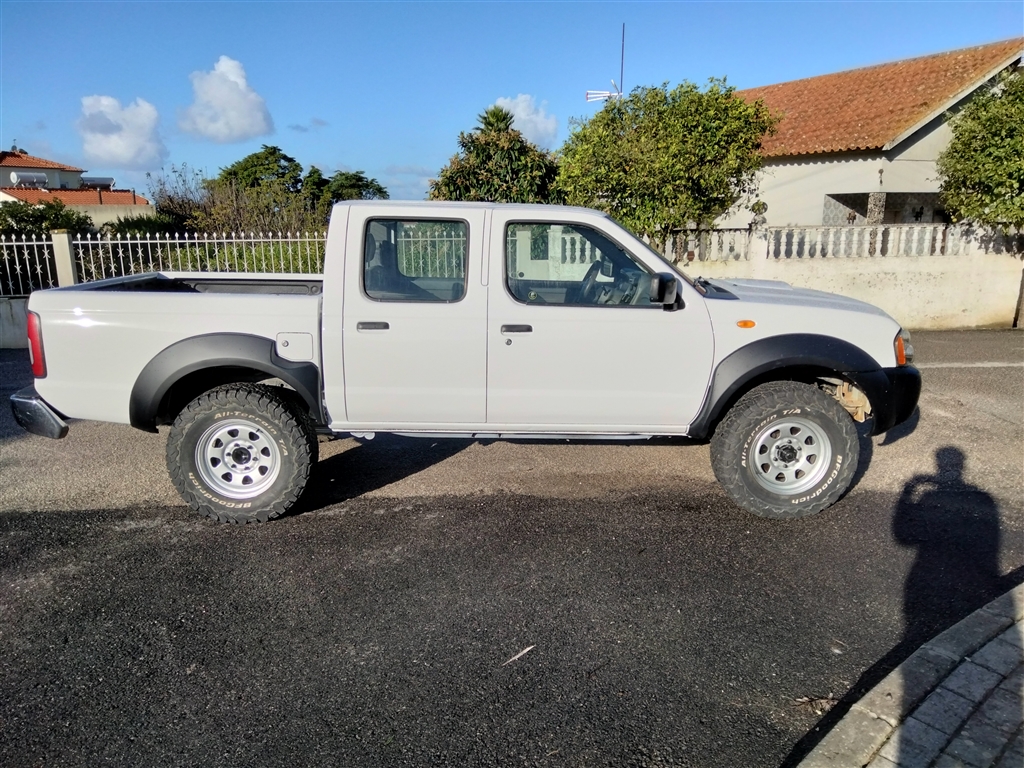 Nissan Pick-Up NP300 4x4 Cabine Dupla