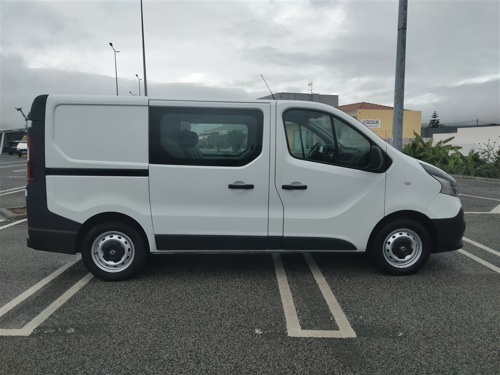 Renault Trafic 6 Lugares 1.6 DCi 120HP