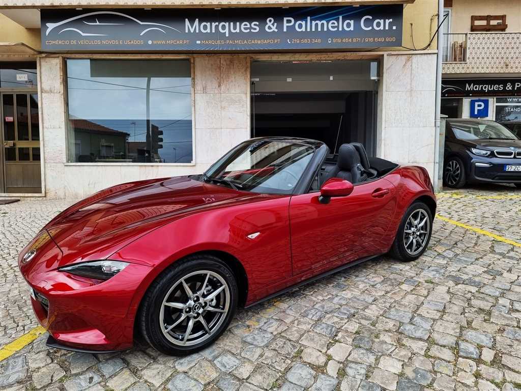 Mazda MX-5 1.5 RF Sky-G Excellence Navi (132cv) (2p)