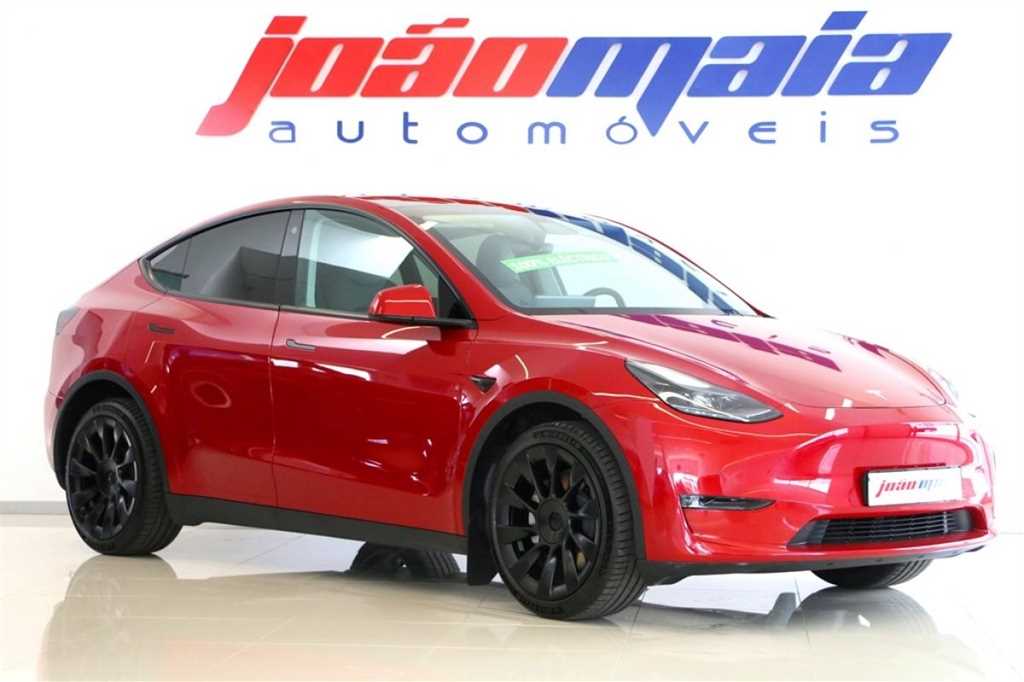 Tesla Model Y Long-Range Dual Motor AWD