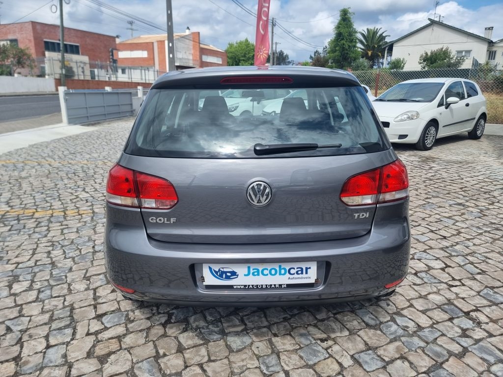 Volkswagen Golf 1.6 TDi Confortline