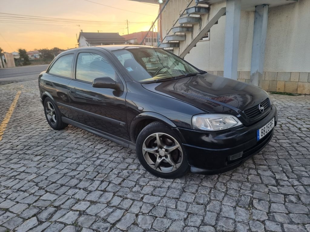 Opel Astra 2.0 DTi Sport