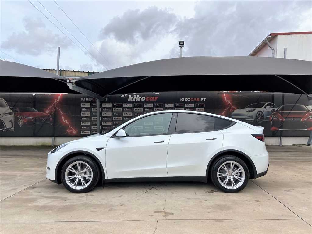 Tesla Model Y Long-Range Dual Motor AWD (351cv) (5p)