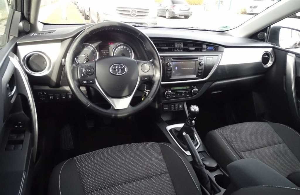 Toyota Auris 1.33 VVT-i Exclusive +Skyv.+Navi
