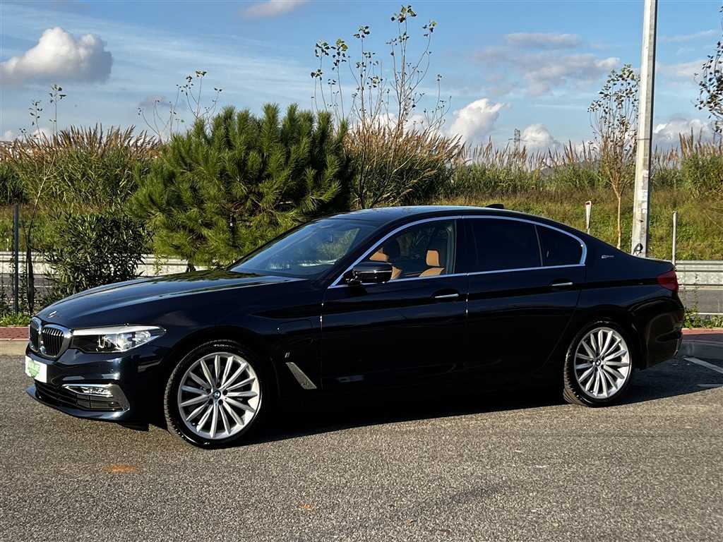 BMW Série 5 530 e iPerformance Line Luxury (184cv) (4p)