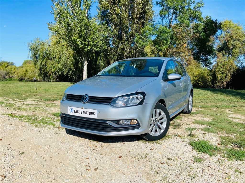Volkswagen Polo 1.4 TDi Confortline Nav (90cv) (5p)