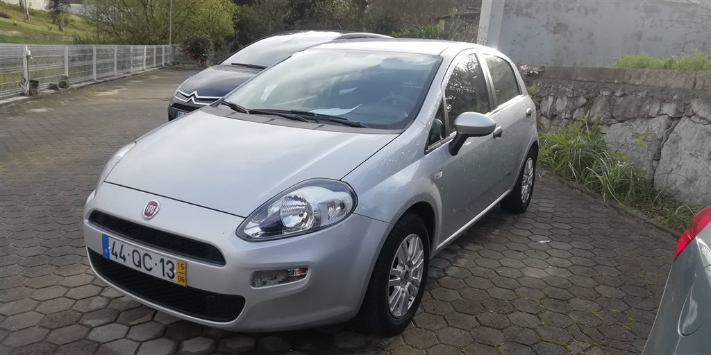 Fiat Punto 1.2 Lounge S&S (69cv) (5p)