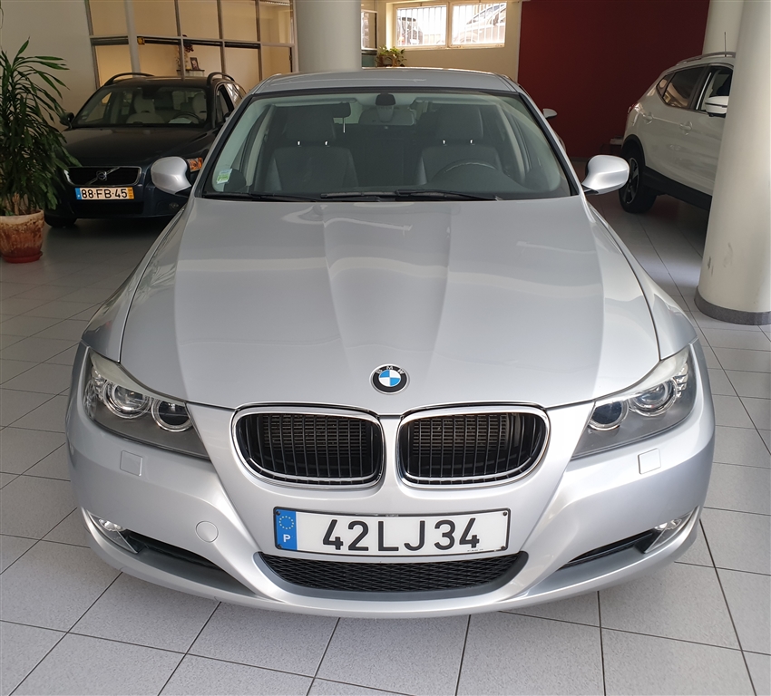 BMW Série 3 318 d LifeStyle (143cv) (4p)