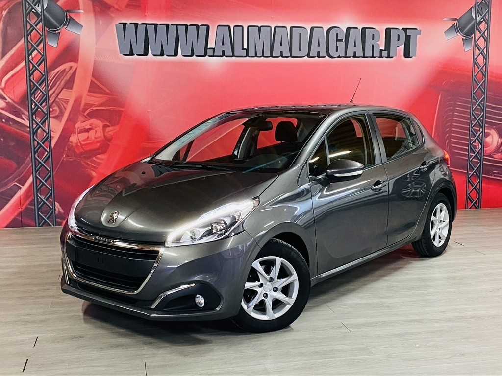 Peugeot (Model.Model?.Description)