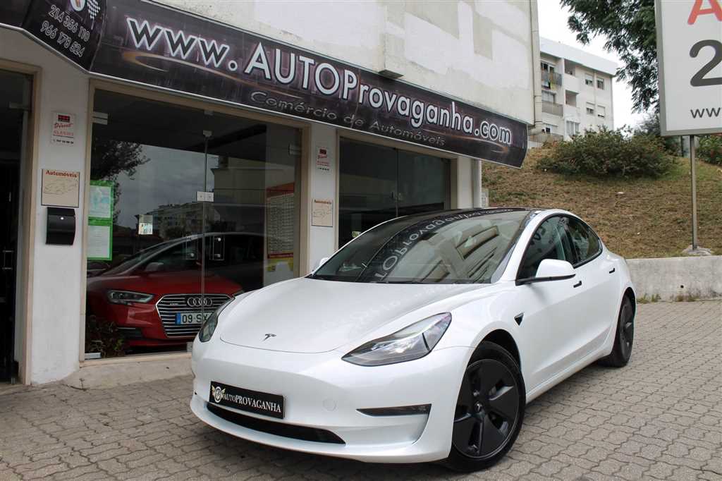 Tesla Model 3 Long-Range Dual Motor AWD (351cv) (4p)