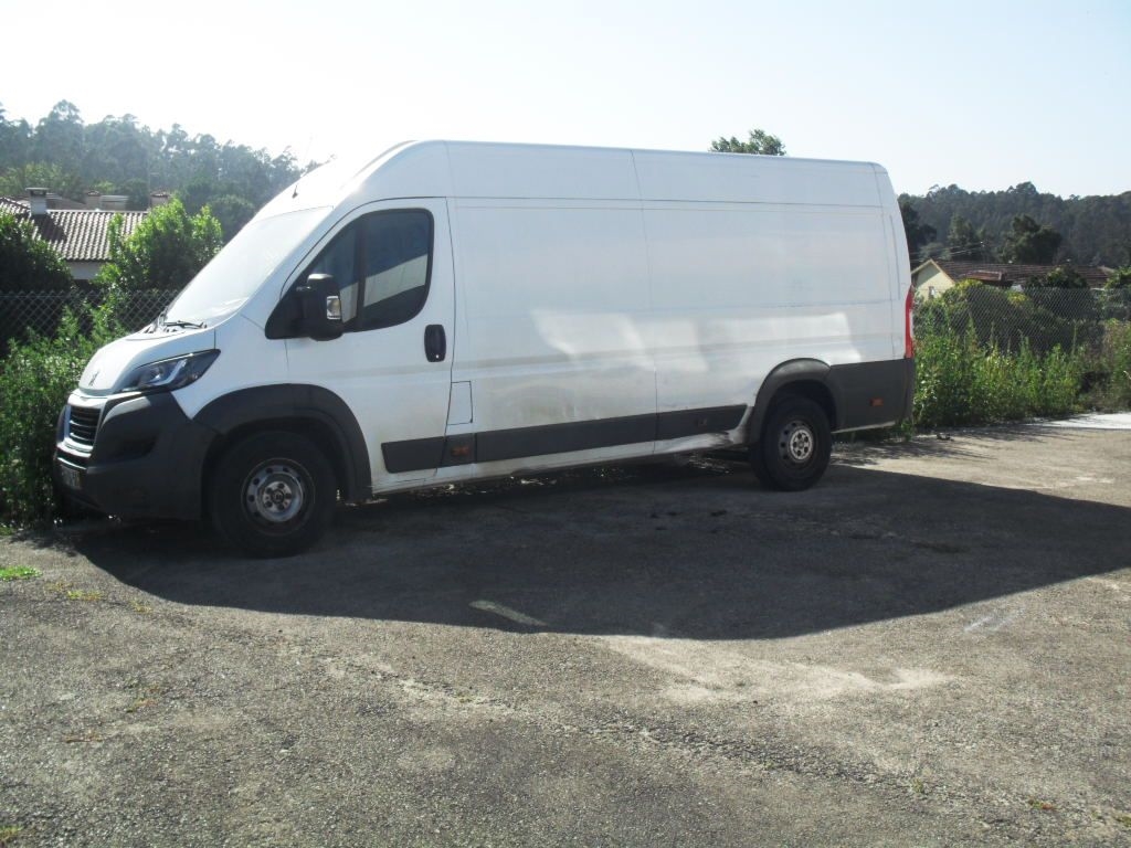 Peugeot Boxer BOXER 2.0 BlueHDi 435 L4H2 Premium