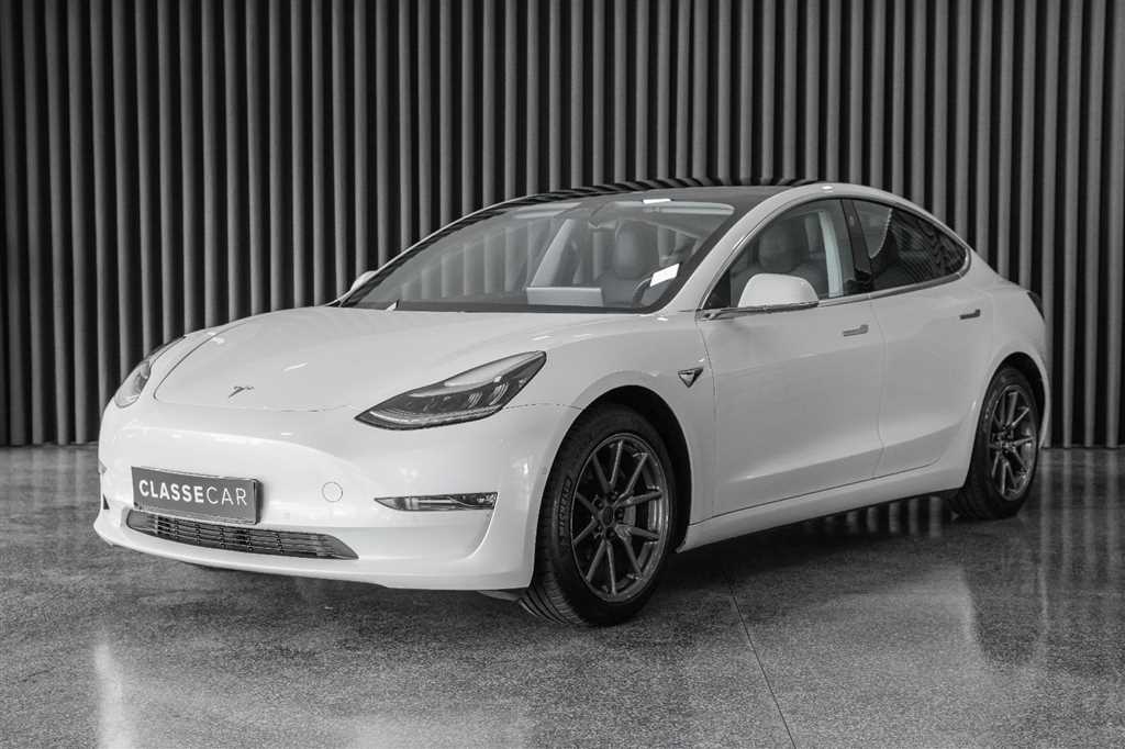 Tesla Model 3 Long-Range Dual Motor AWD