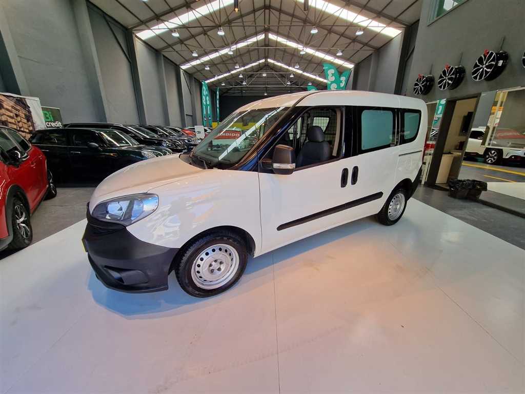 Fiat Doblo 1.3 Multijet (90cv) (5p)