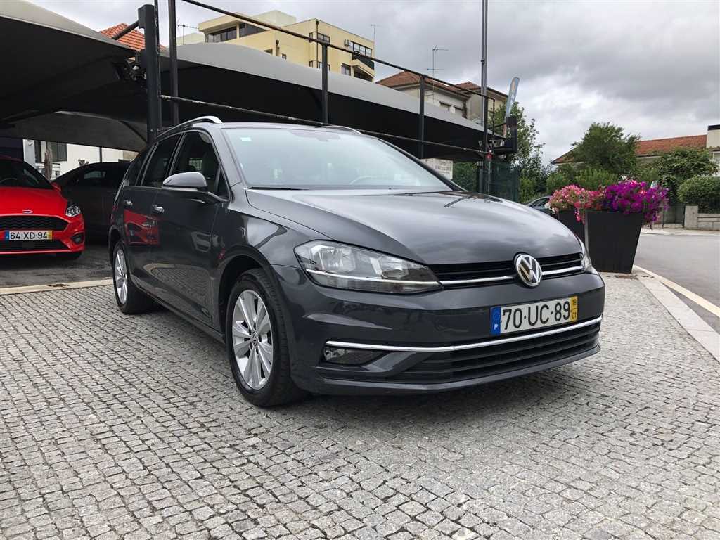 Volkswagen Golf V. 1.6 TDI Confortline