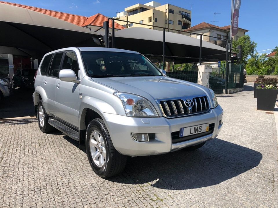 Toyota Land Cruiser 3.0 D-4D P2 Aut. (163cv) (5p)