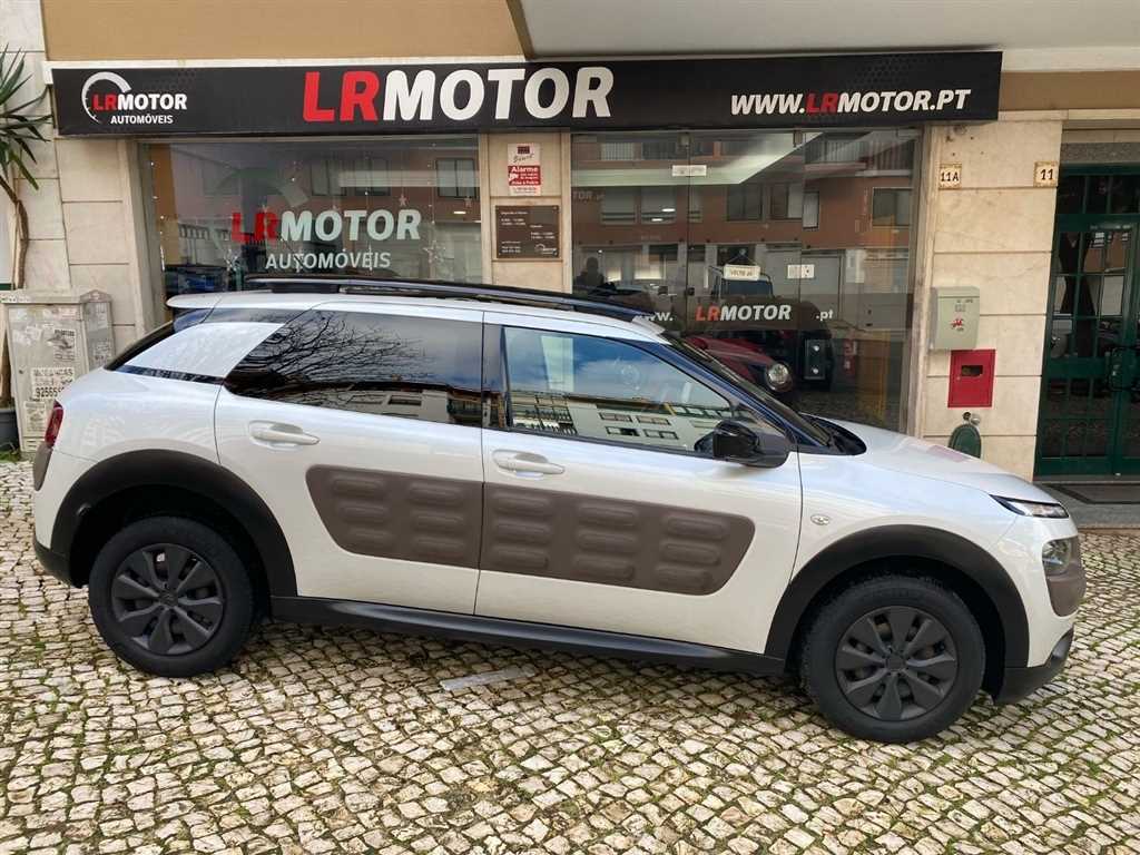 Citroen C4 Cactus 1.6 BlueHDi Shine