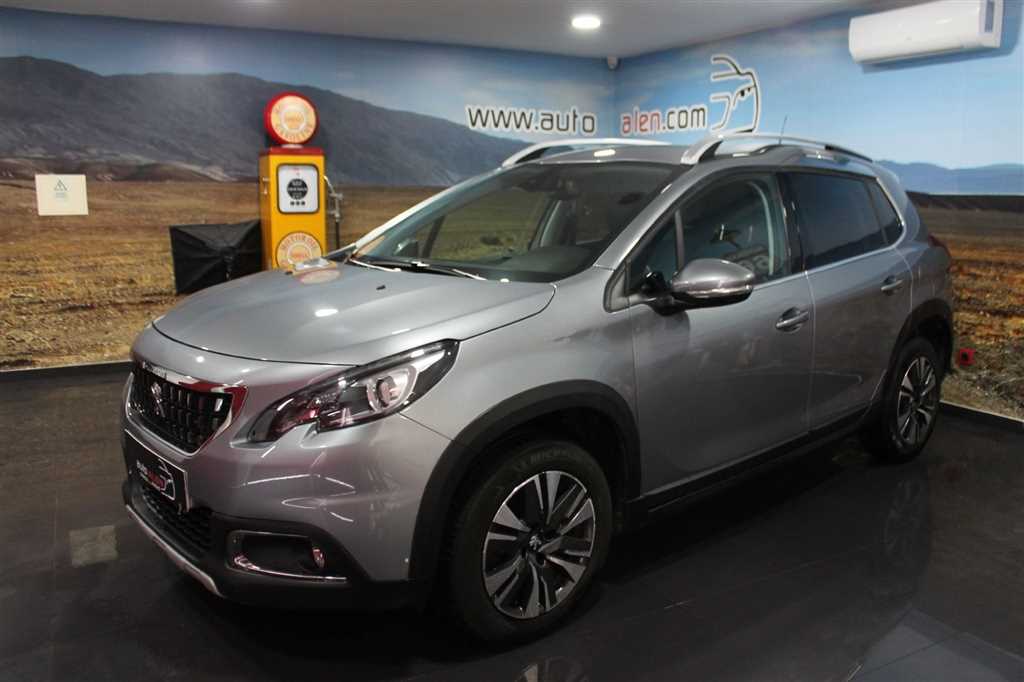 Peugeot (Model.Model?.Description)