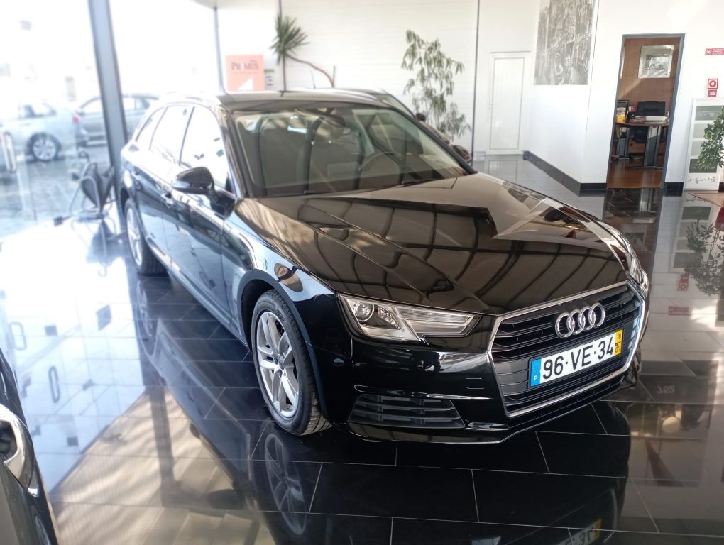 Audi A4 2.0 TDi S tronic