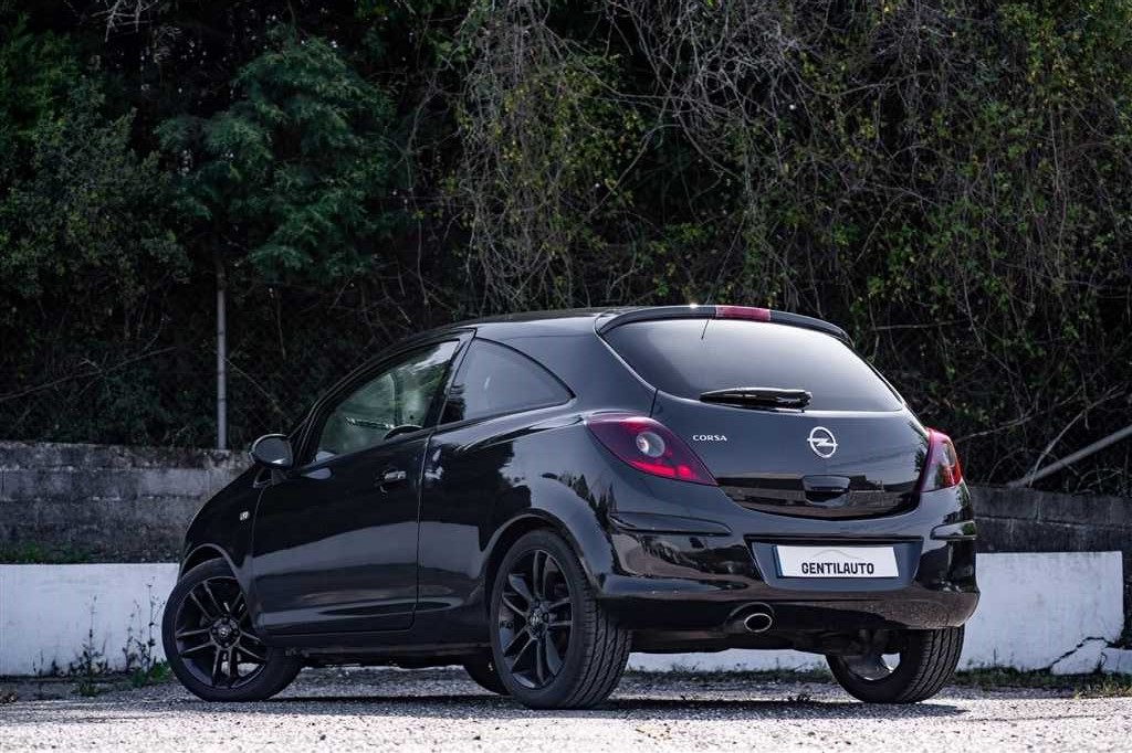 Opel Corsa 1.2 Black Edition (85cv) (3p)