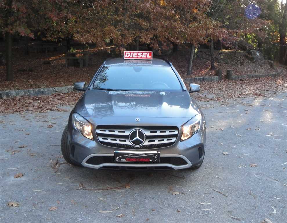Mercedes-Benz Classe GLA 200 CDi (136cv) (5p)